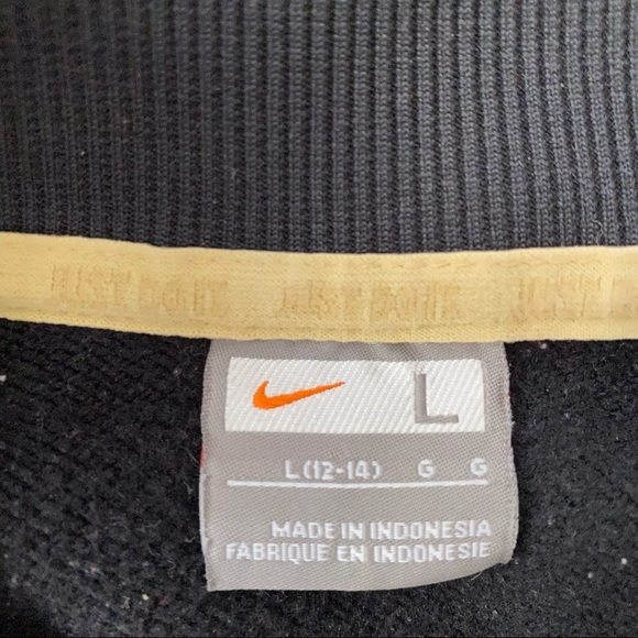 Nike just do it Women’s Black full zip Jacket Size L for big girls S women’s - Picture 4 of 10